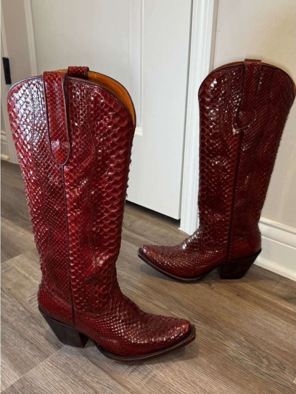 Ariat Sterling Emery StretchFit Western Spicy Red Python Boots - Picture 2 of 16